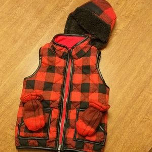 Red Plaid Sleeveless Vest w/Matching Hat & Mittens